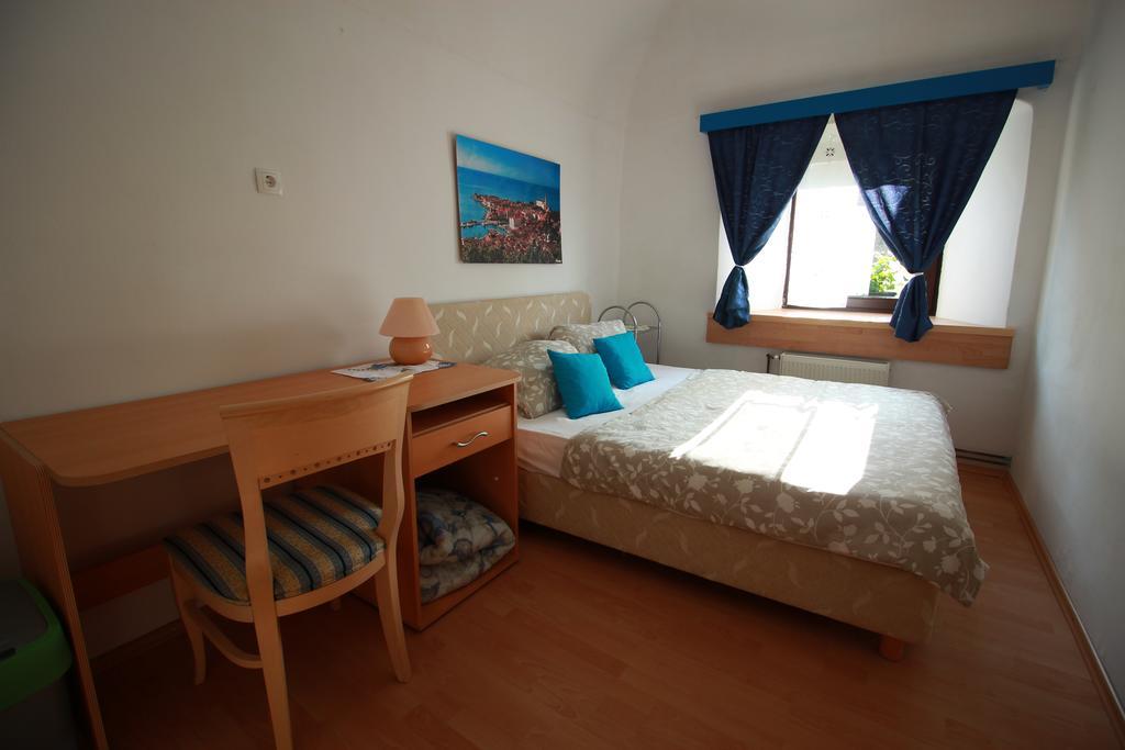 Guesthouse Veles Slovenska Bistrica Exterior foto